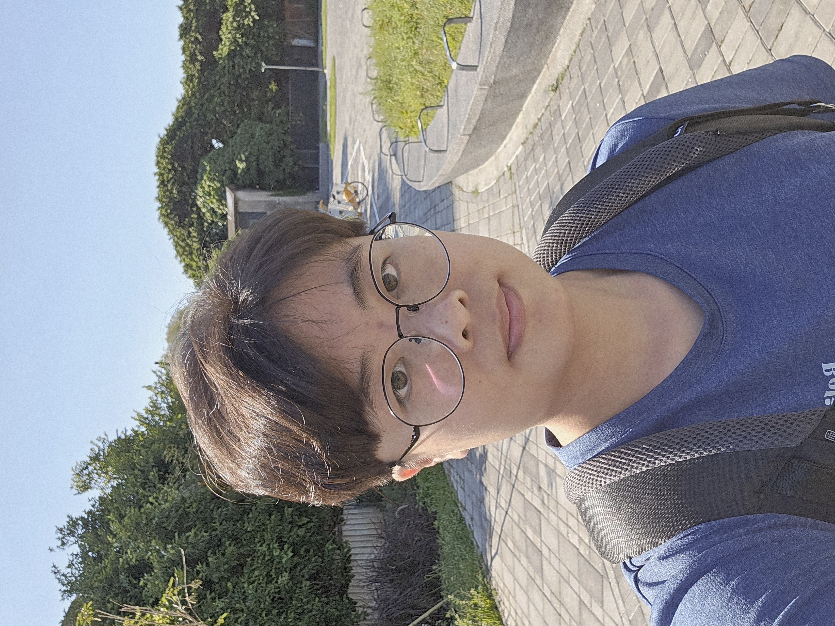 鄭卉芩的個人照片